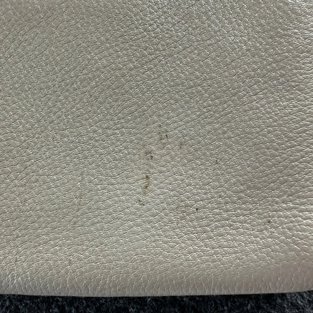 Tory Burch Britten Pebbled Leather Wristlet Taupe Gray Silver Logo L-Zip Clutch